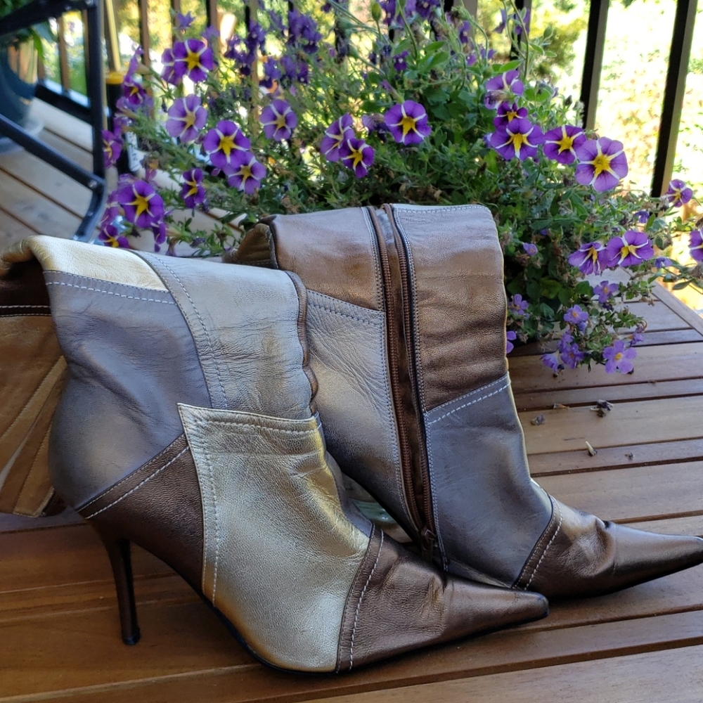 Baker provoked knee boots